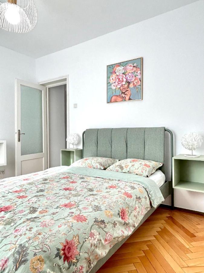 Parliament Central Apartment Bucureşti Ngoại thất bức ảnh